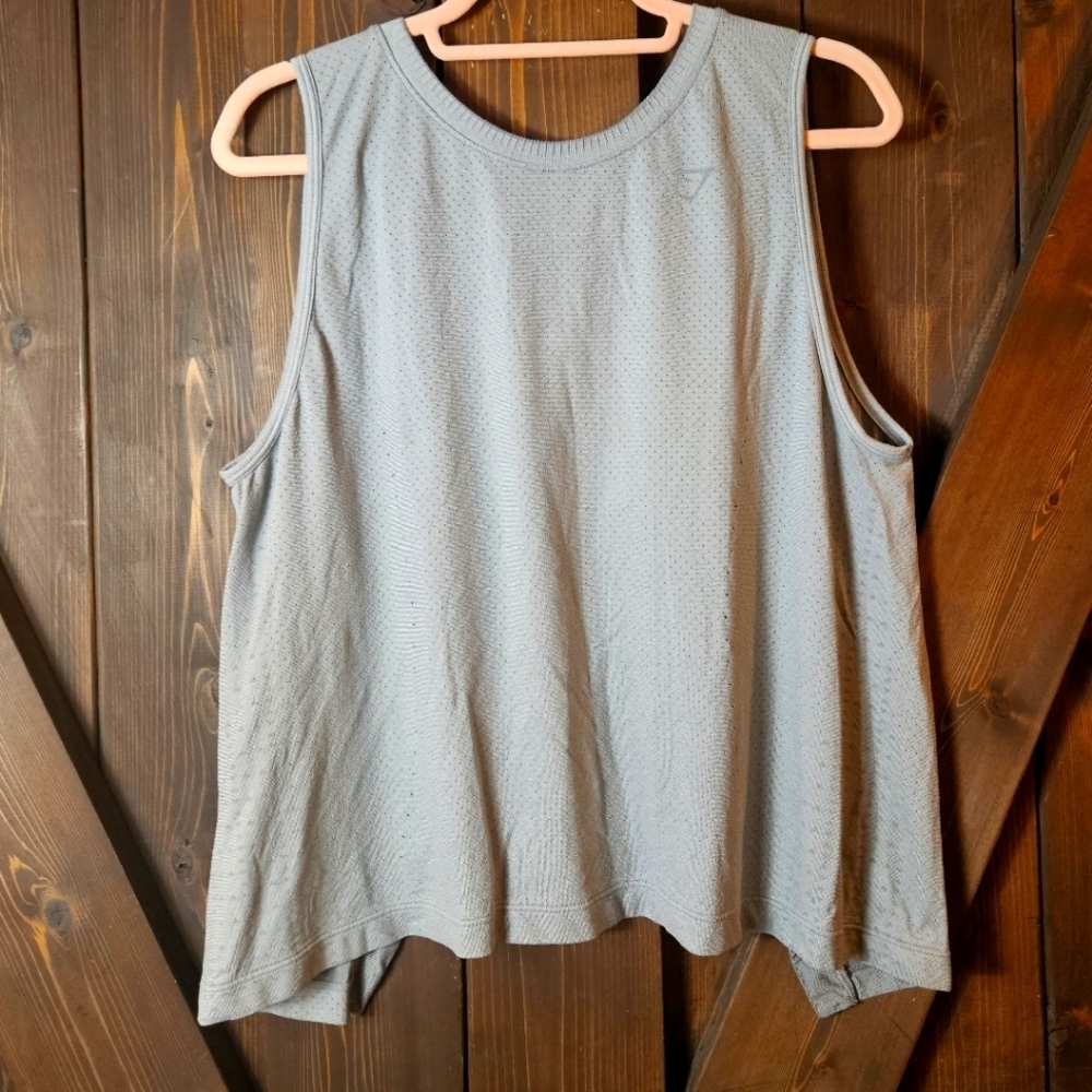 Gymshark Gray Sleeveless Cross Back Tank with Logo Workout Medium